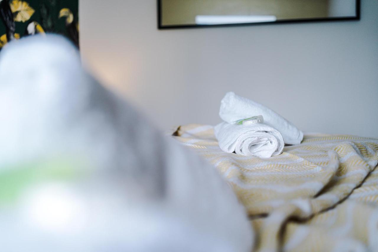Rest & Recharge At The Station Apartments Manchester Eksteriør billede